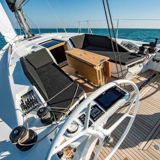 Grand Soleil 44 Performance Helm