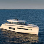 Delta 72 starboard forward quarter