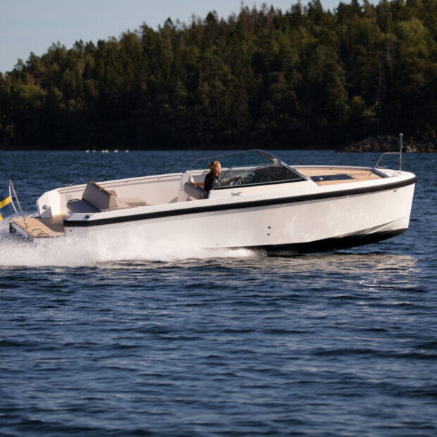 Delta 26 Open on the Move