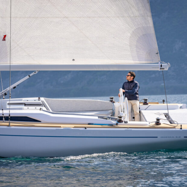 Grand Soleil Bue Starboard Tack