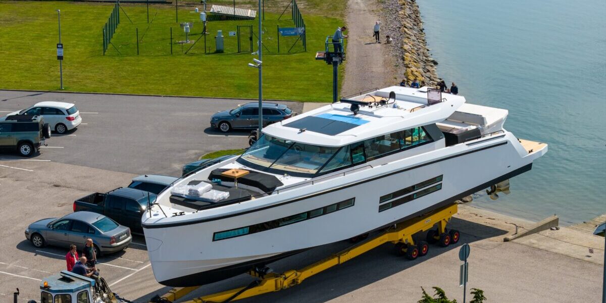 Delta 72 first launch